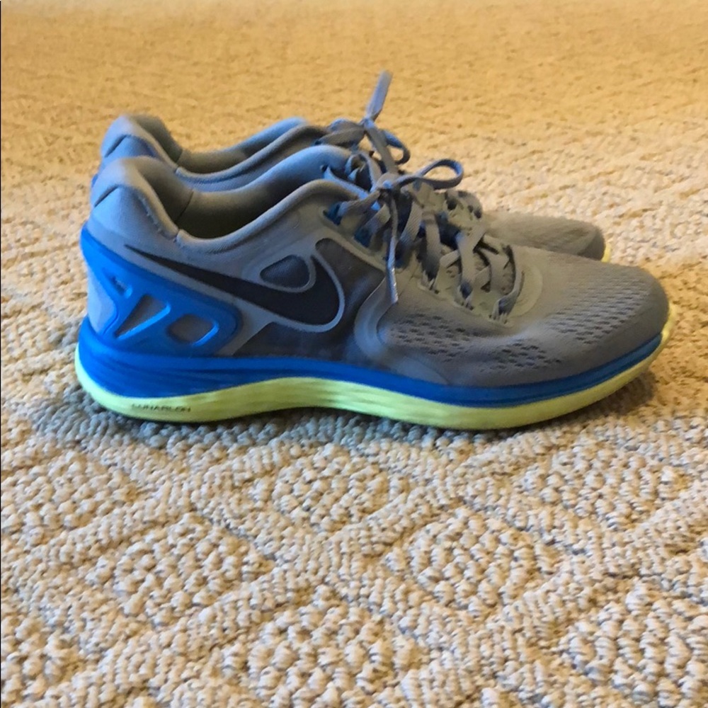 Women’s Nike sneakers, grey, blue and green